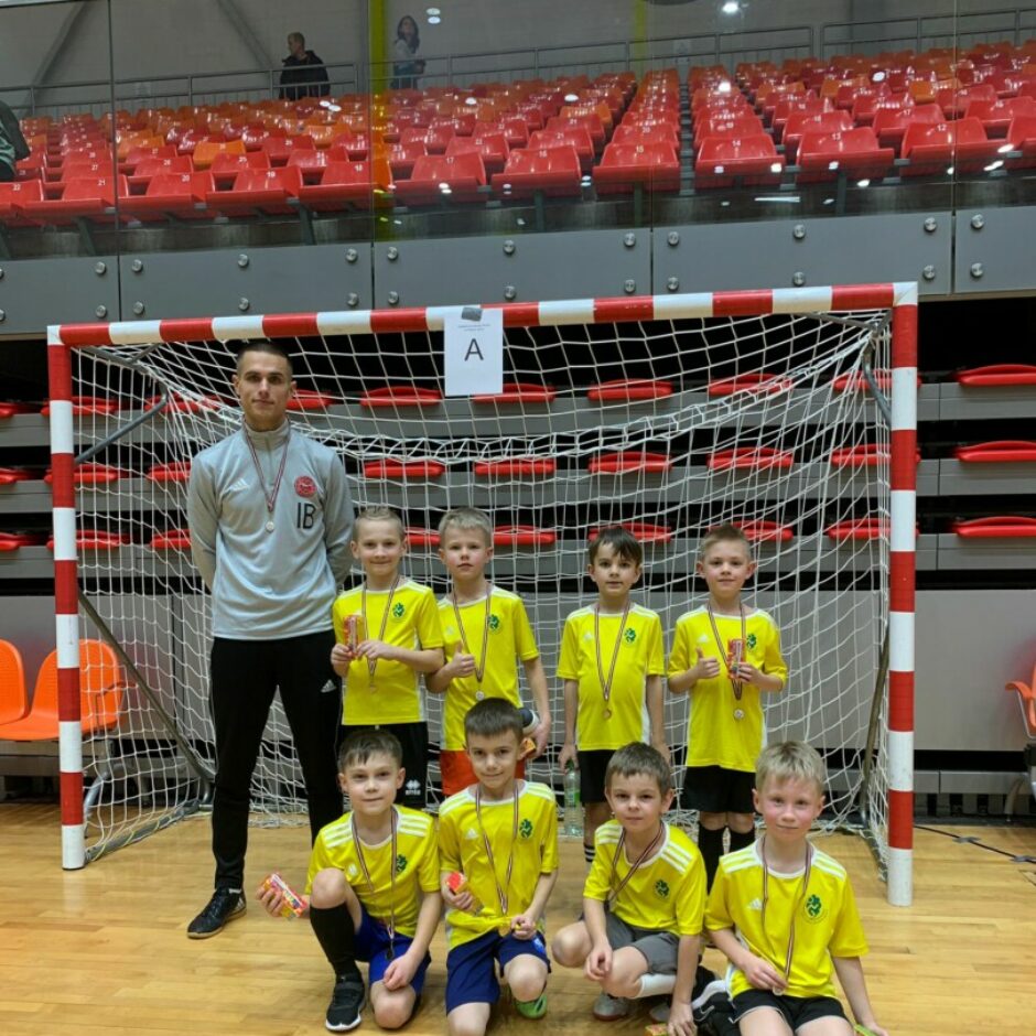 Florbola komanda ar treneri