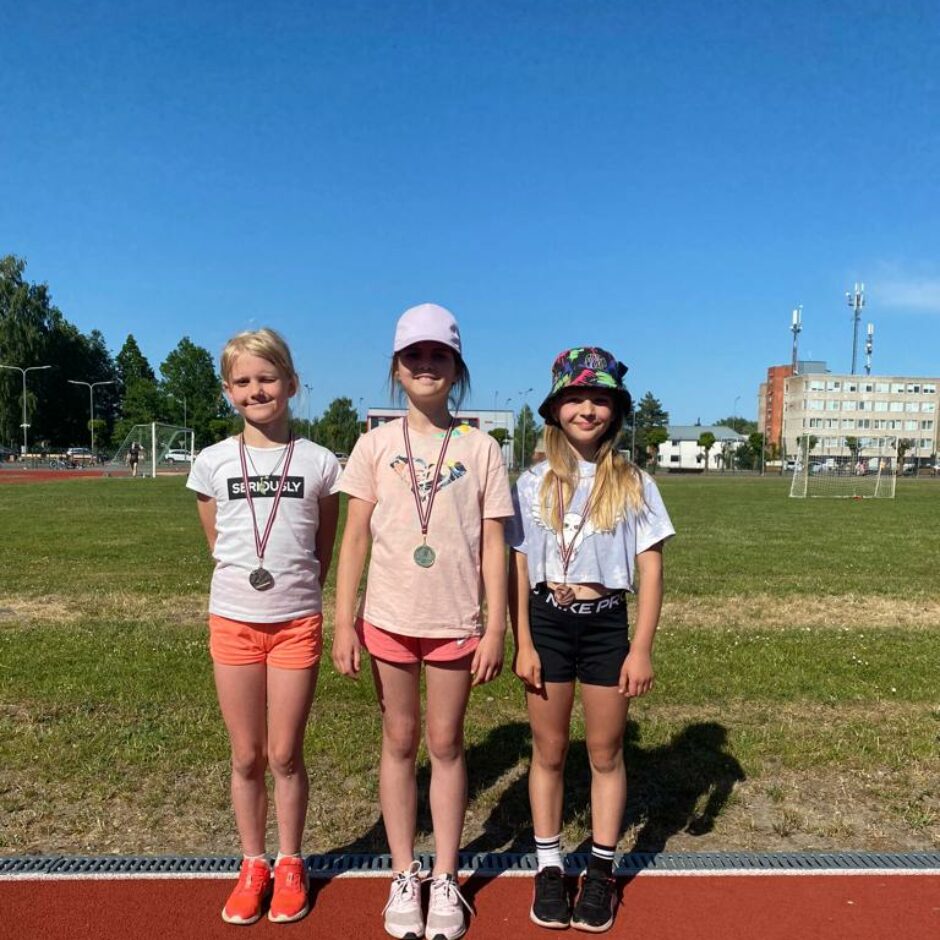 Kontrolnormatīvu sacensību medaļnieki