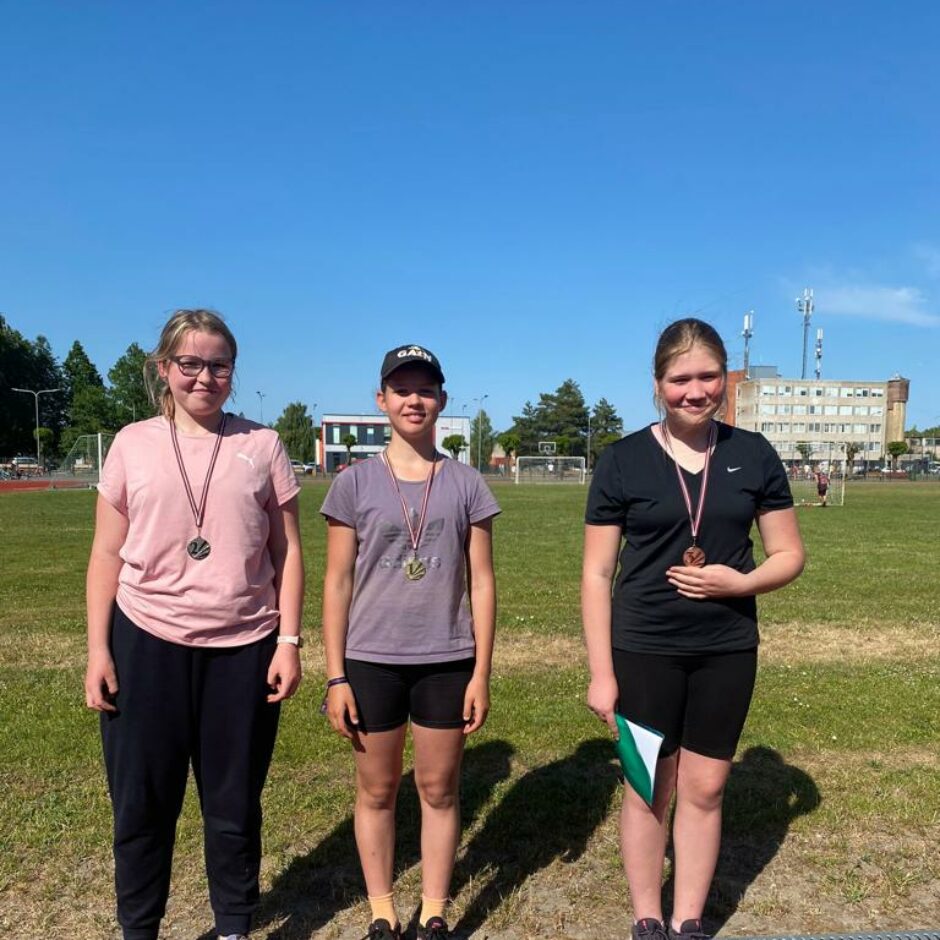 Kontrolnormatīvu sacensību medaļnieki