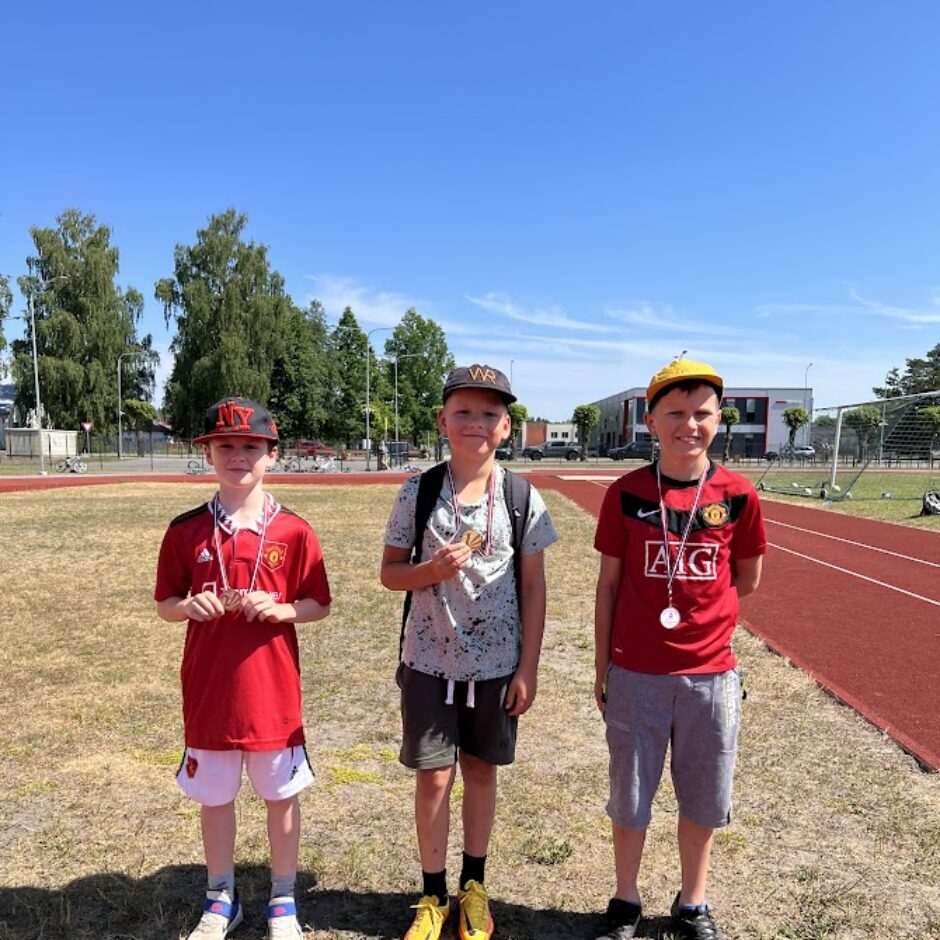 Kontrolnormatīvu sacensību medaļnieki