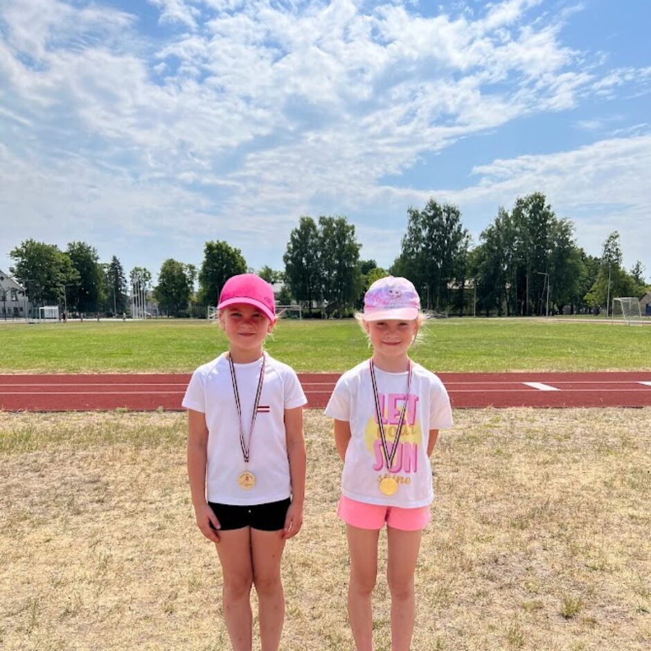 Kontrolnormatīvu sacensību medaļnieki