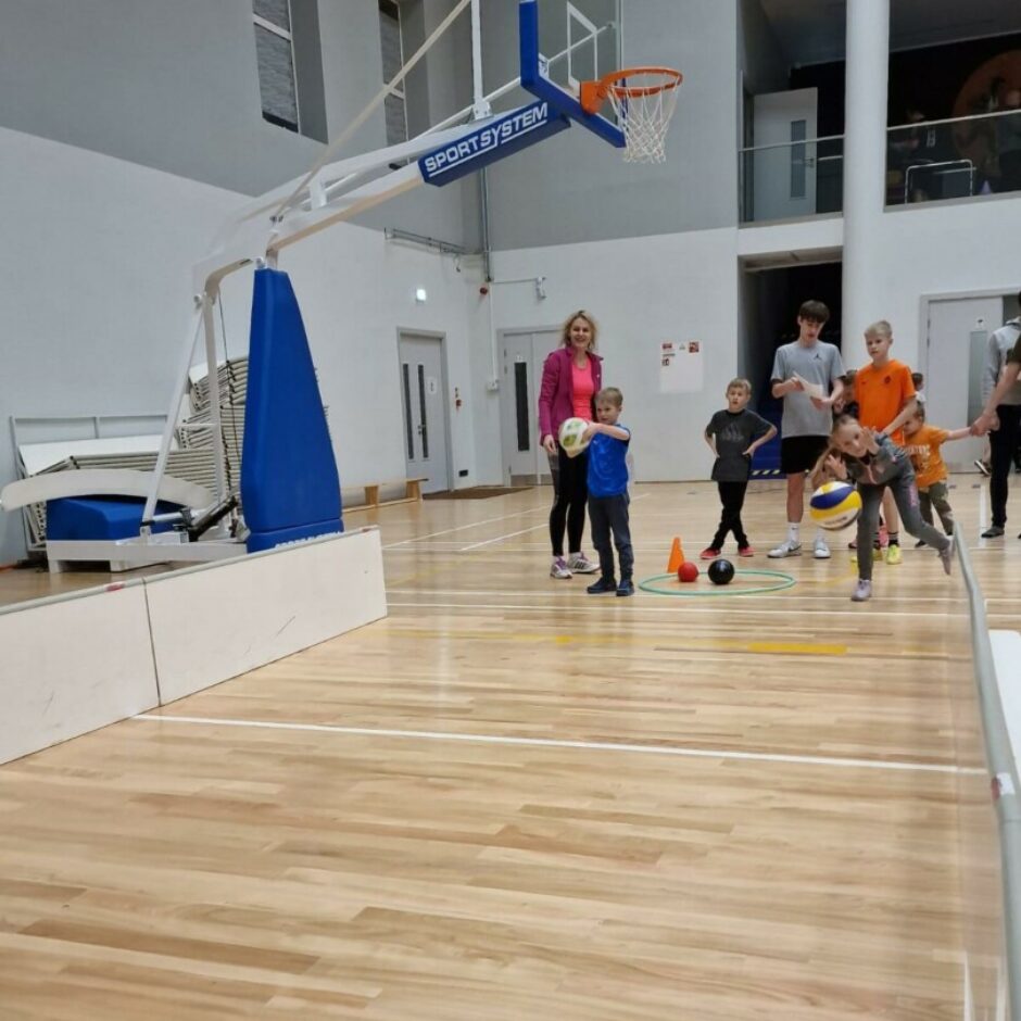 Ziemassvētku pasākums Ozolnieku Sporta skolā