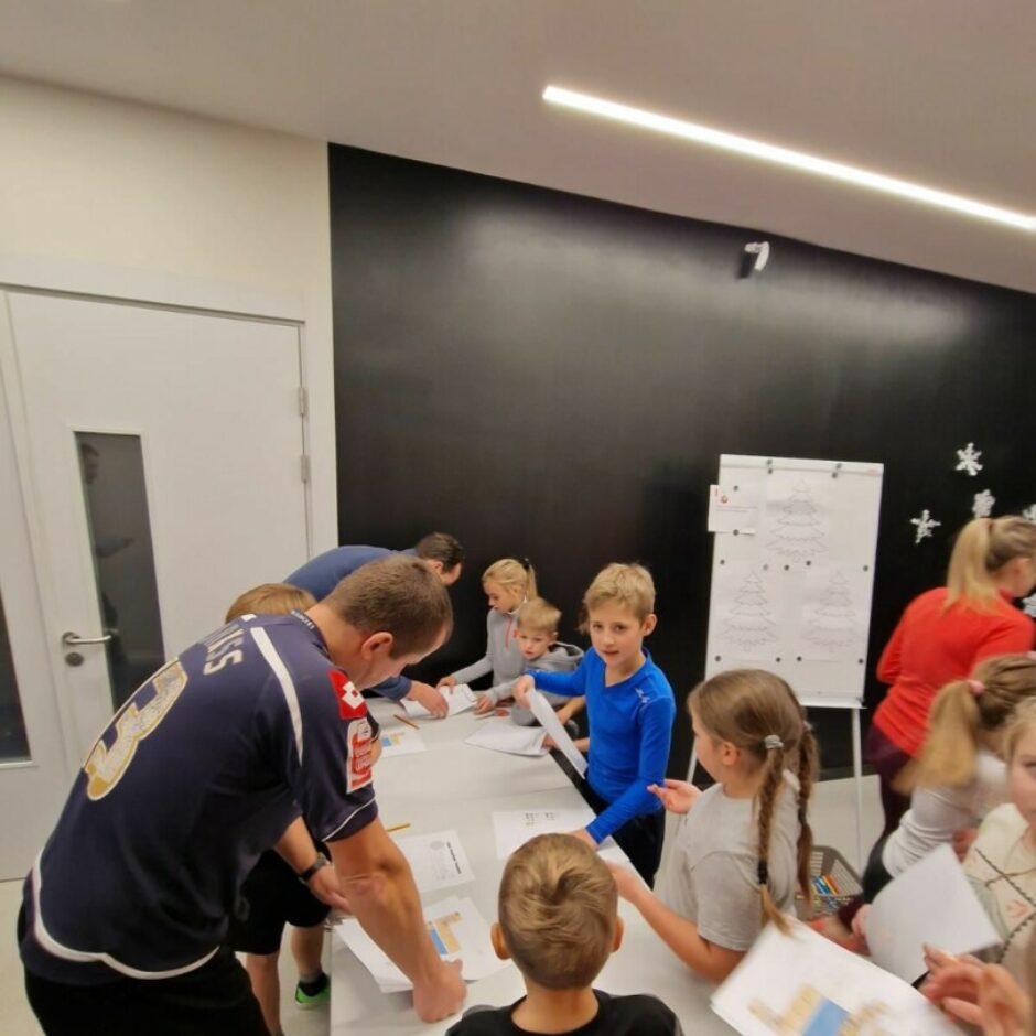 Ziemassvētku pasākums Ozolnieku Sporta skolā